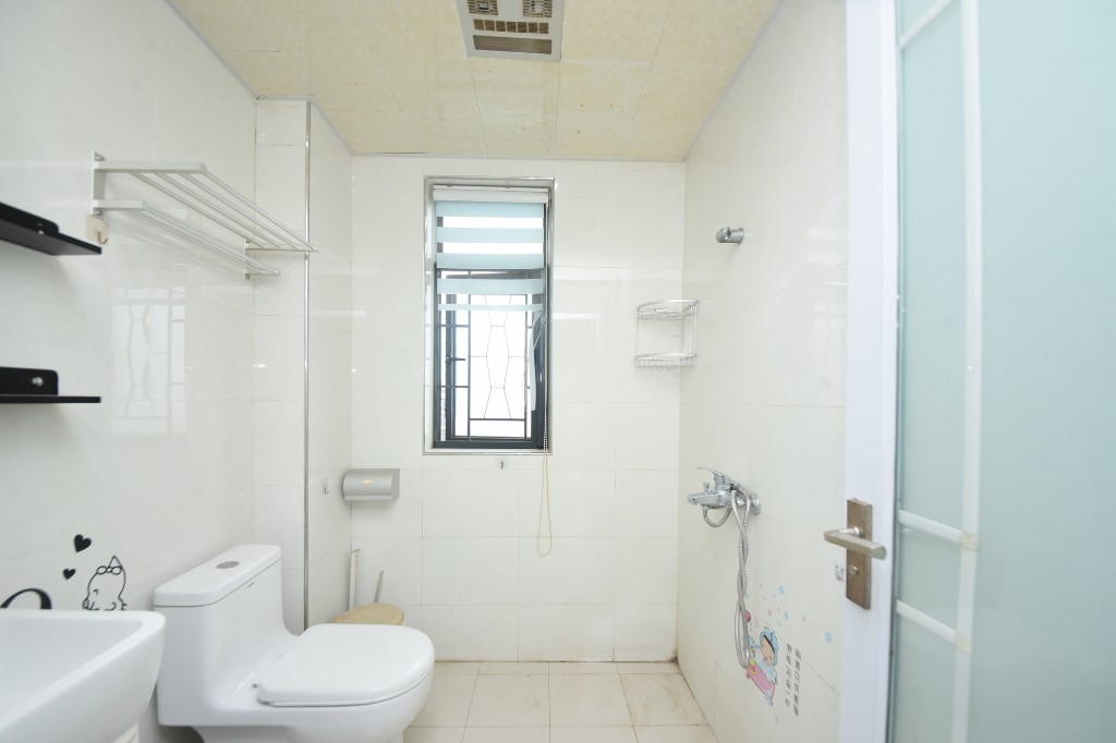 都市兰亭  3室2厅2卫    106.8万卫生间