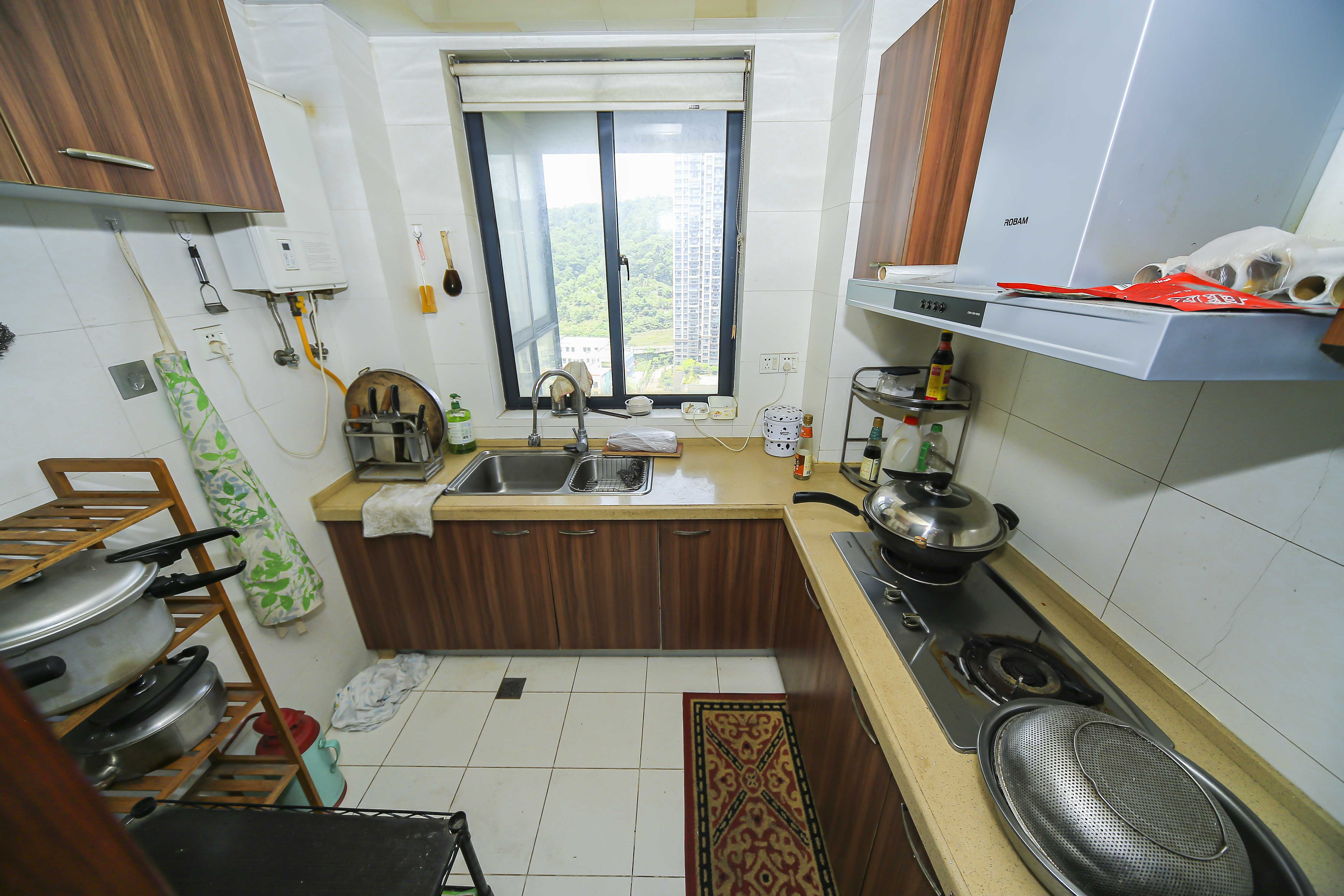 中建麓山和苑 4室2厅2卫 127.85万 中建麓山和苑 4室2厅2卫 127.85万厨房