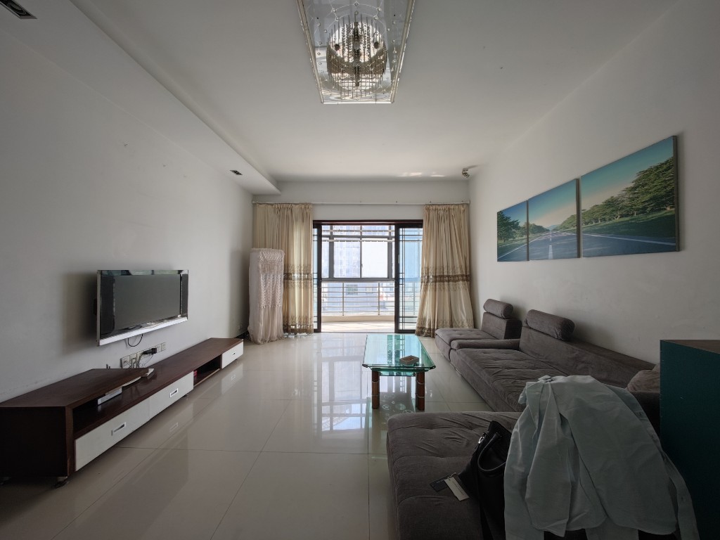 四季花园  3室2厅1卫    86.0万 四季花园  3室2厅1卫    86.0万