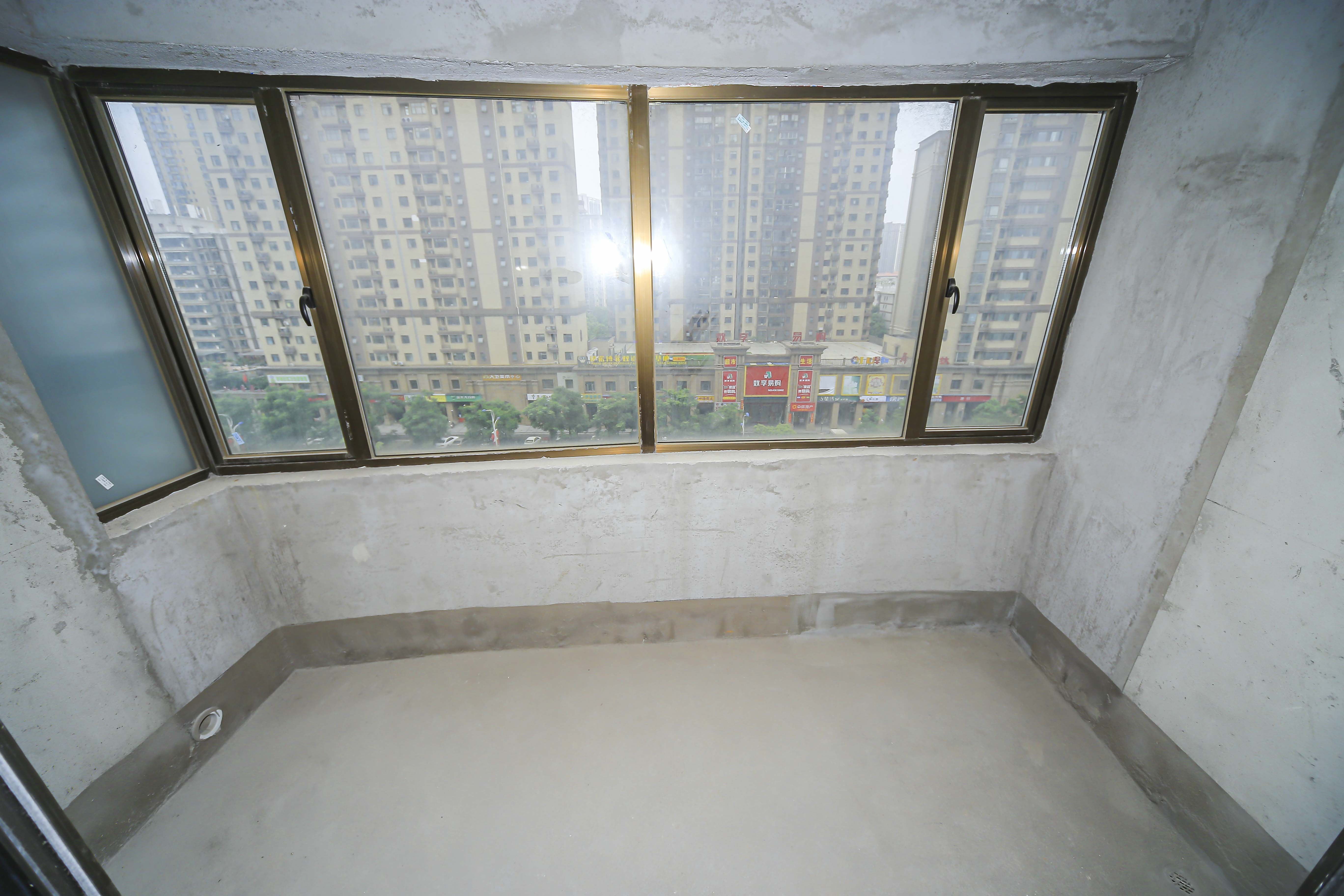 江山帝景哈佛  2室2厅1卫    58.0万客厅