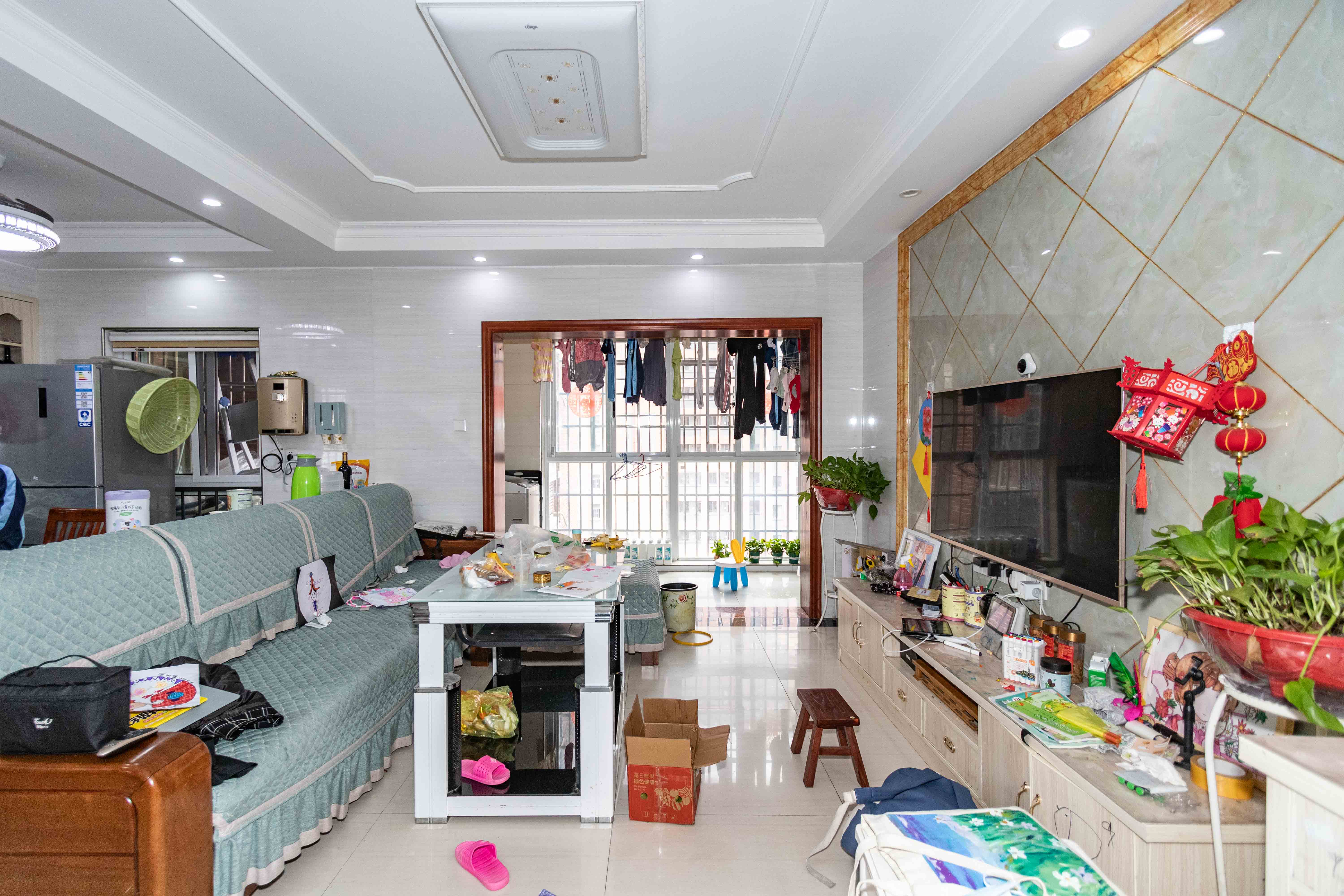 哈佛小镇(五矿哈佛小镇) 3室2厅2卫 89.0万 哈佛小镇(五矿哈佛小镇) 3室2厅2卫 89.0万客厅