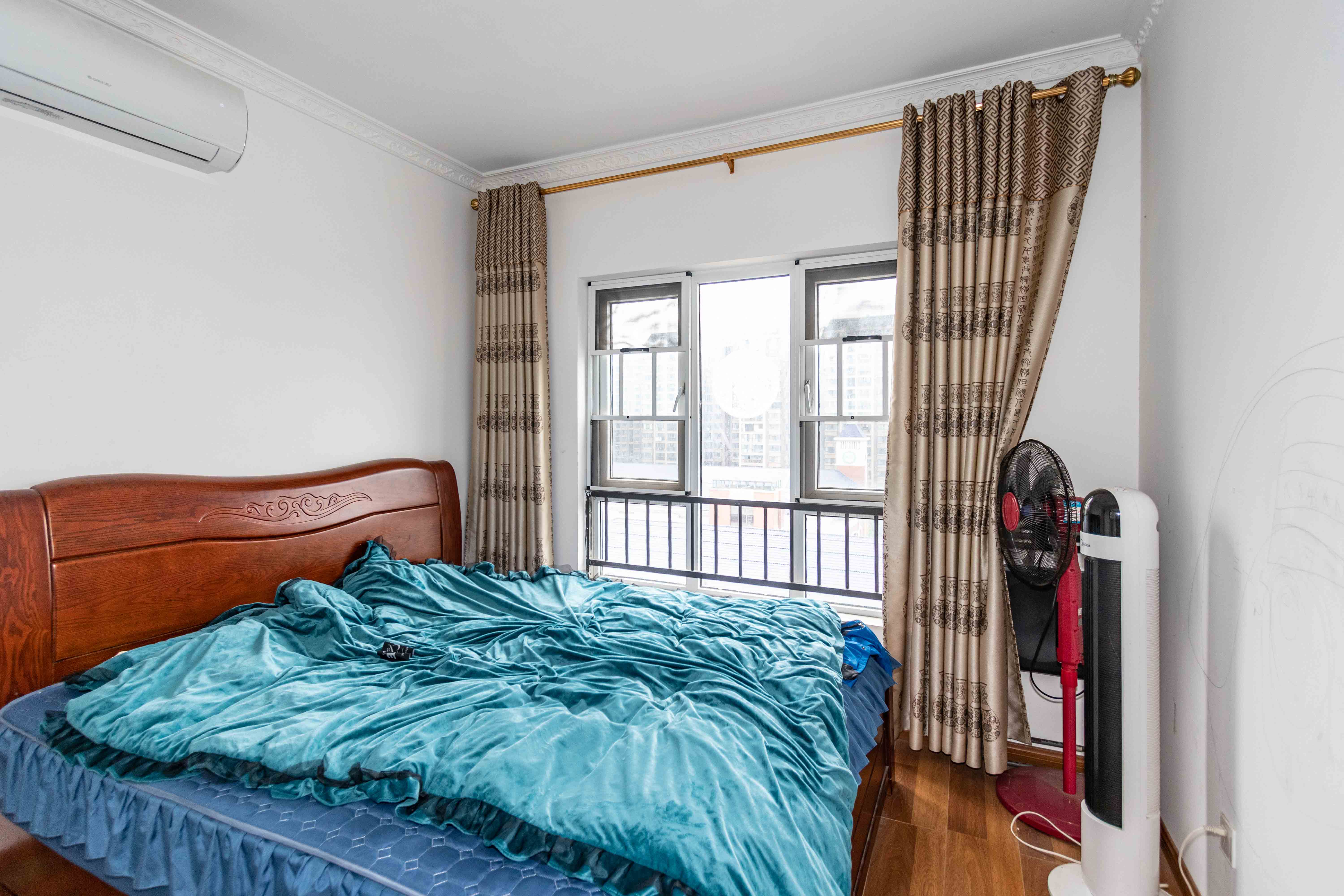 哈佛小镇(五矿哈佛小镇) 3室2厅2卫 89.0万 哈佛小镇(五矿哈佛小镇) 3室2厅2卫 89.0万卧室