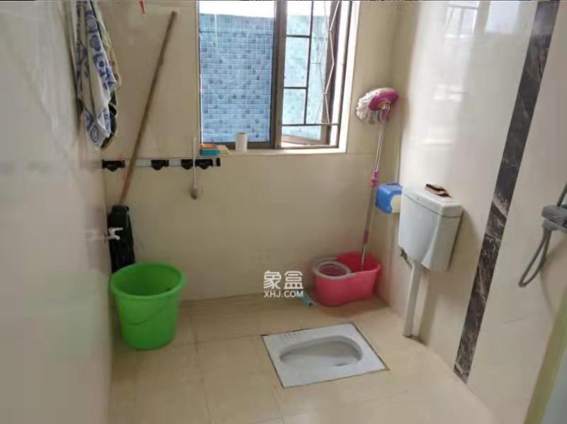 万鸿鑫城 3室2厅1卫 95.0万 万鸿鑫城 3室2厅1卫 95.0万客厅