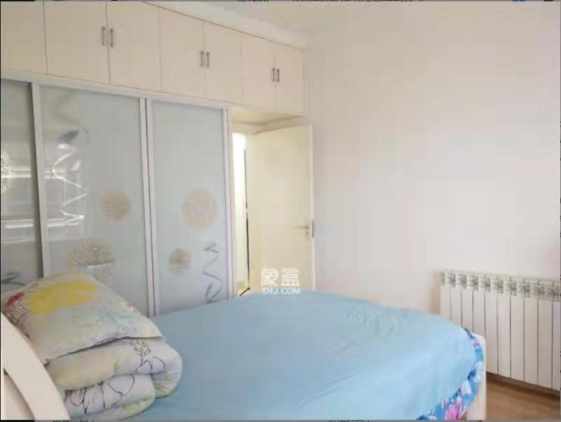 万鸿鑫城 3室2厅1卫 95.0万 万鸿鑫城 3室2厅1卫 95.0万客厅