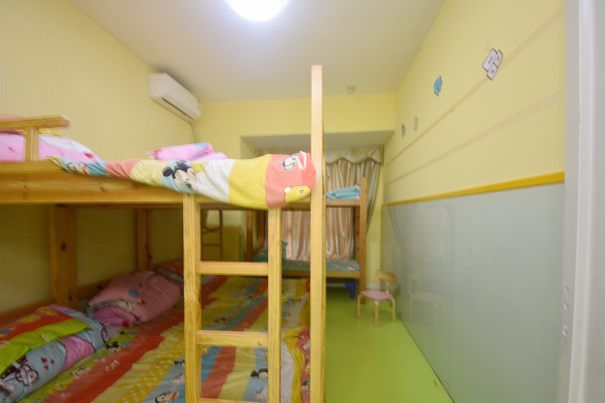 万博汇  4室2厅2卫   460.00万卧室