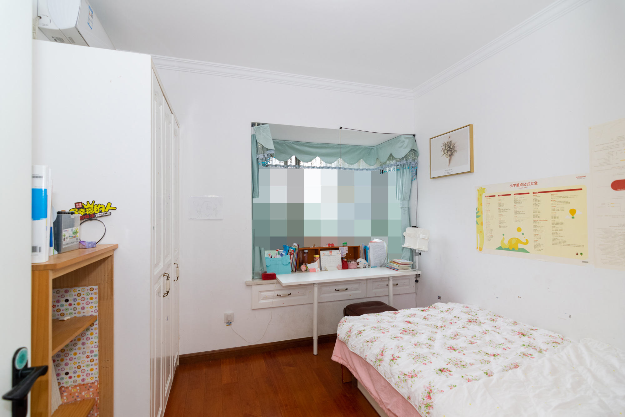 润和紫郡一期  5室2厅2卫    145.0万卧室