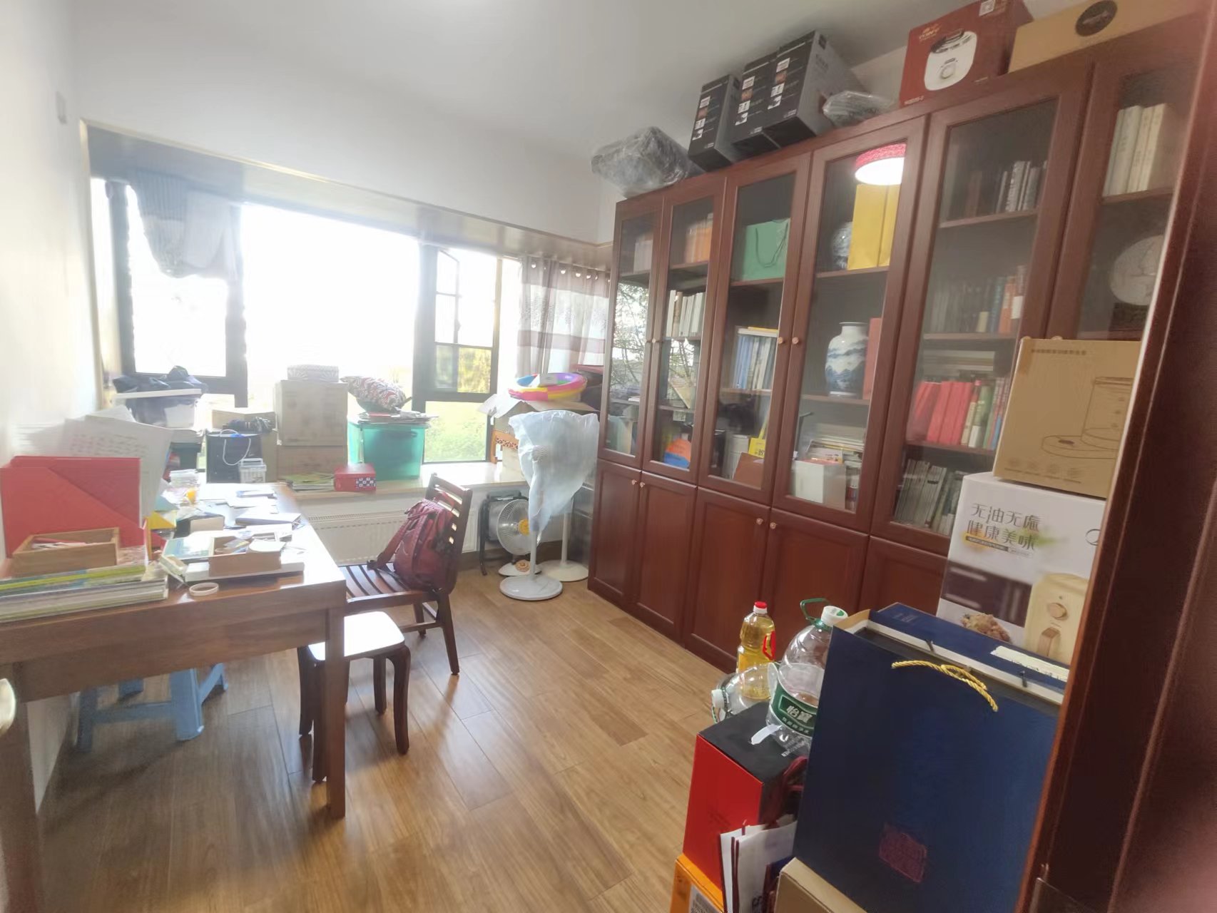 翠谷城  4室2厅2卫   97.50万客厅