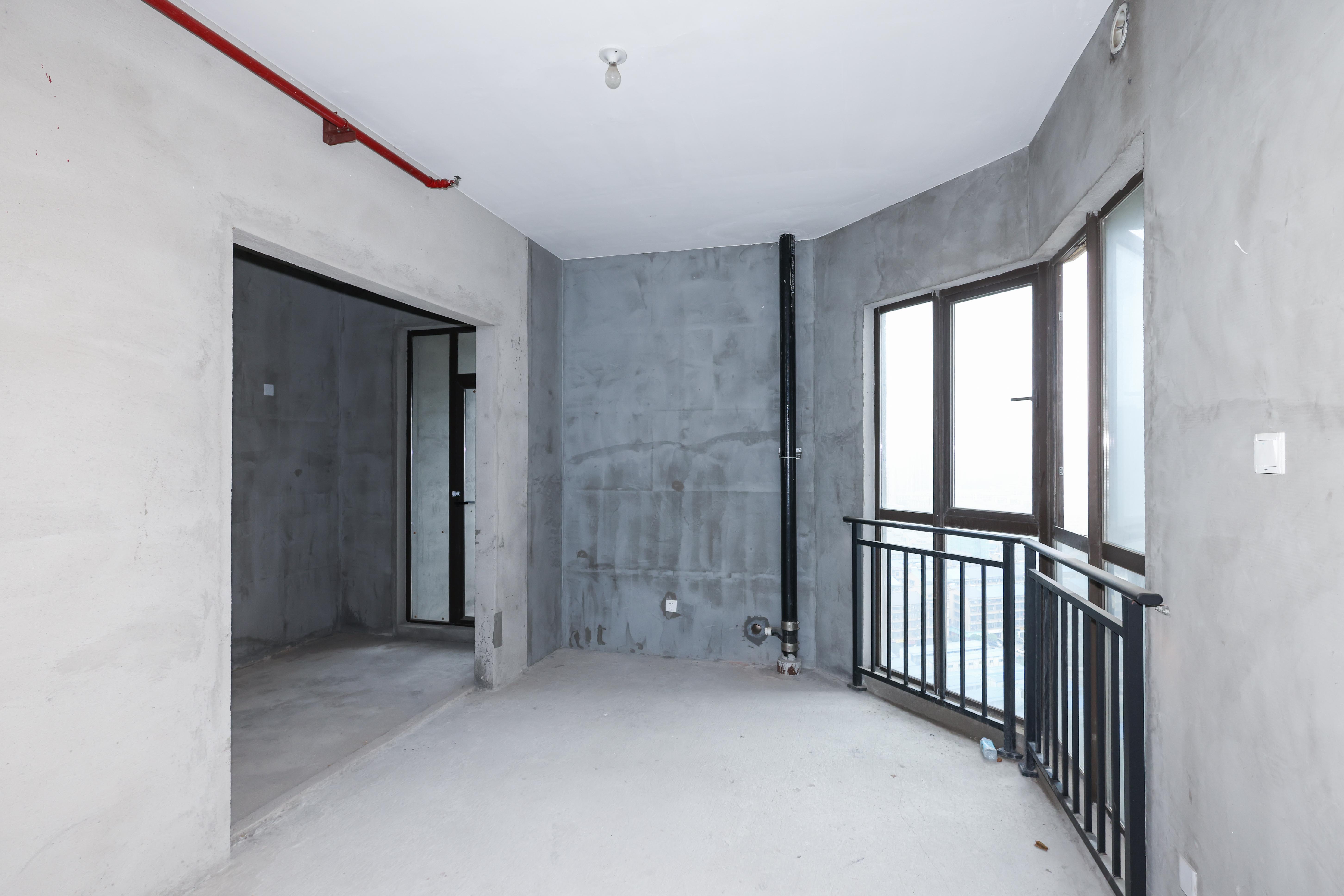 达美溪湖湾 4室2厅1厨2卫 480.00万客厅