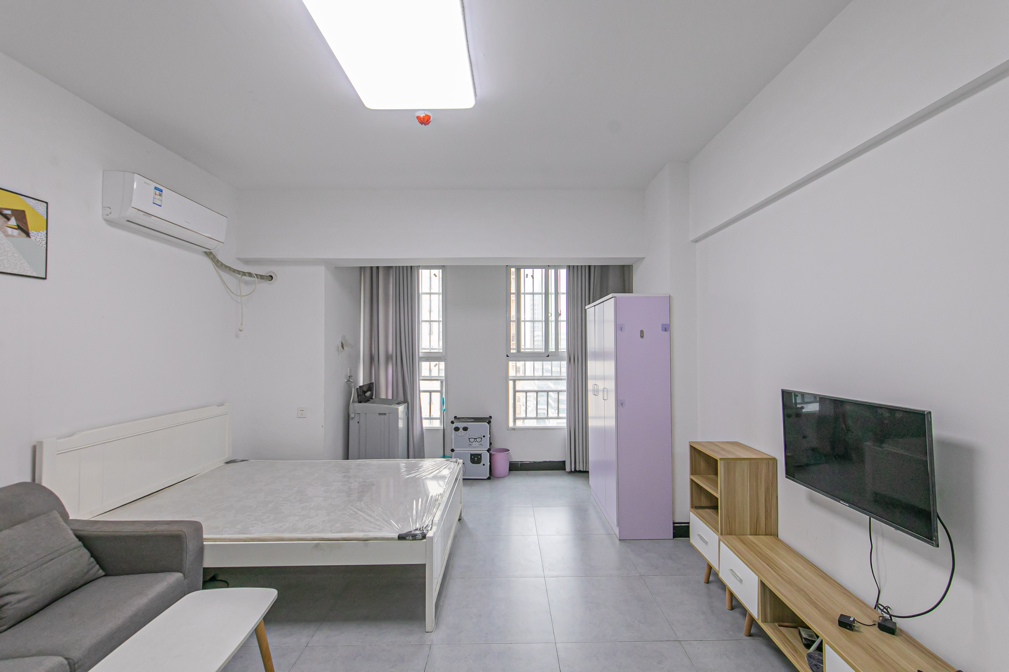 MOMA当代广场 1室1厅1卫 18.0万 MOMA当代广场 1室1厅1卫 18.0万其他