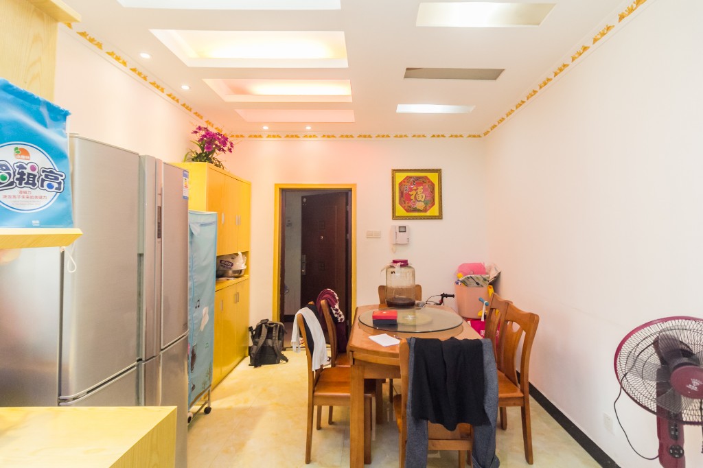 楚天世纪城东苑  2室2厅1卫    65.8万客厅