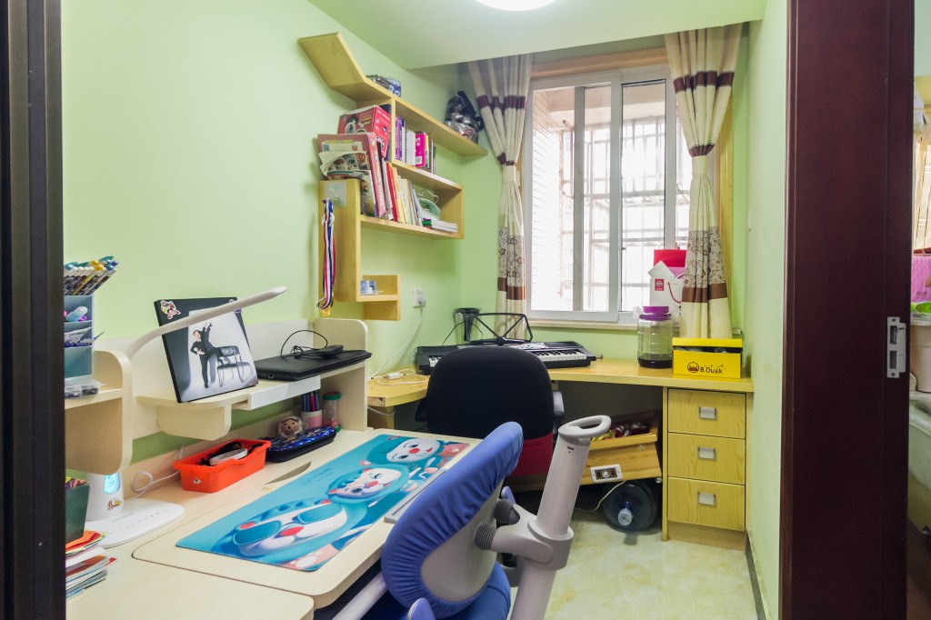 楚天世纪城东苑  2室2厅1卫    65.8万卧室