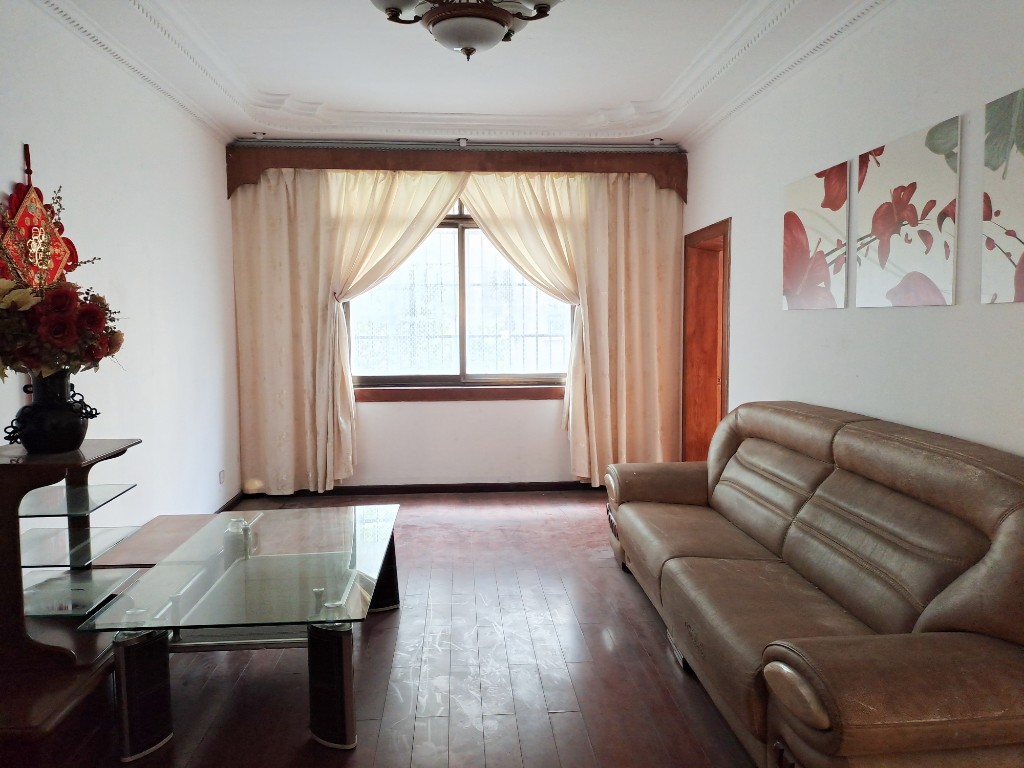 国税新村 3室2厅2卫 69.8万 国税新村 3室2厅2卫 69.8万客厅