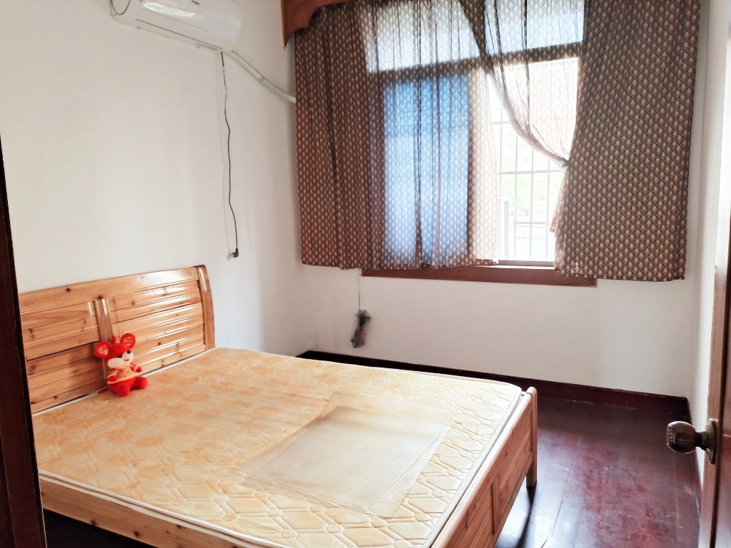 国税新村 3室2厅2卫 69.8万 国税新村 3室2厅2卫 69.8万客厅