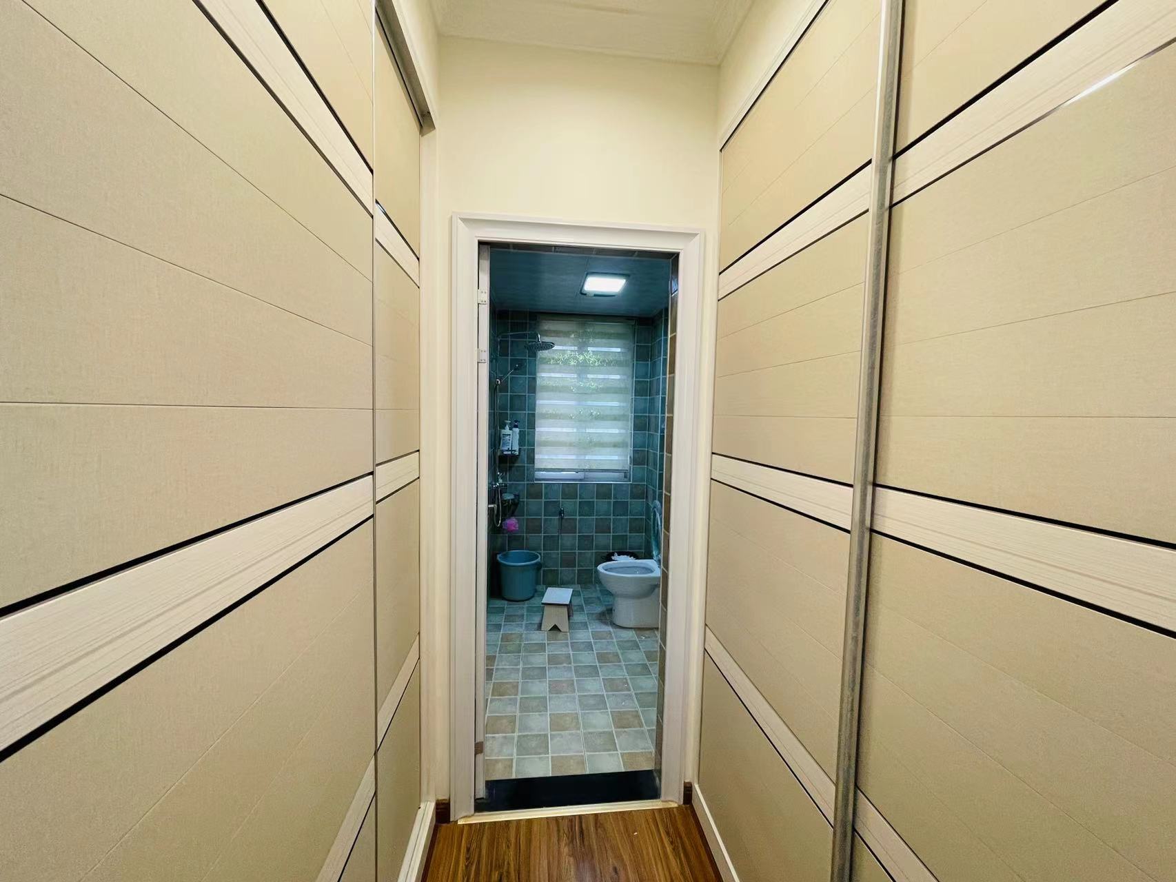 康桥漫步  4室2厅2卫    75.0万 康桥漫步  4室2厅2卫    75.0万客厅