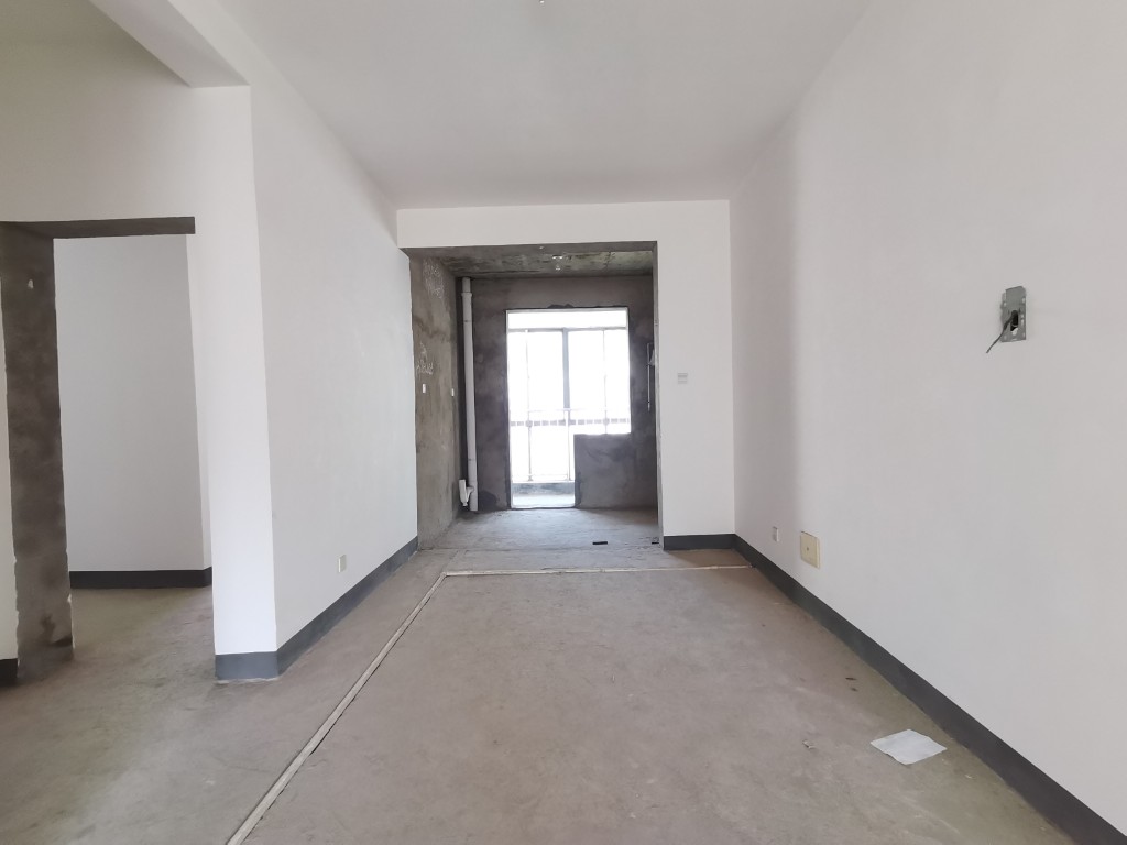 时代国际 3室2厅2卫 29.5万 时代国际 3室2厅2卫 29.5万客厅