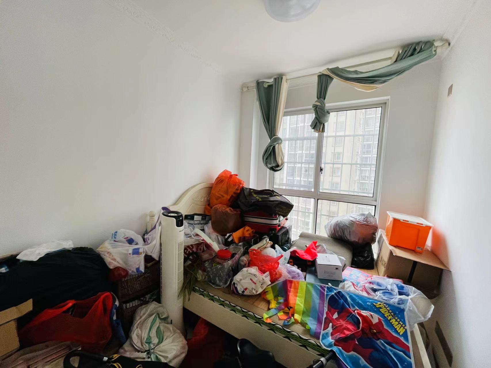 康桥漫步  4室2厅2卫    75.0万 康桥漫步  4室2厅2卫    75.0万客厅