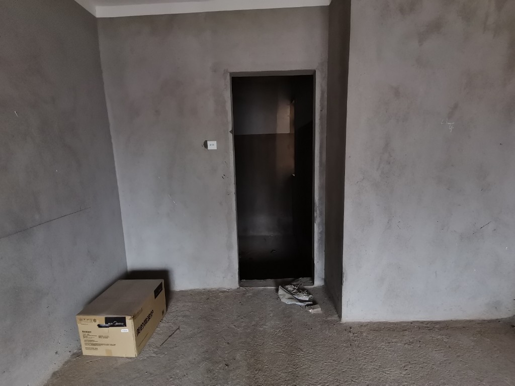 佳兆业金域天下二期 9室6厅4卫 248.0万 佳兆业金域天下二期 9室6厅4卫 248.0万客厅