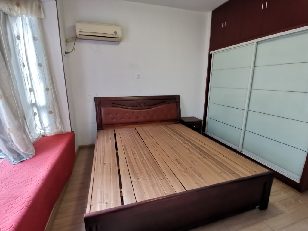 城市风景  2室2厅1卫    53.0万 城市风景  2室2厅1卫    53.0万客厅