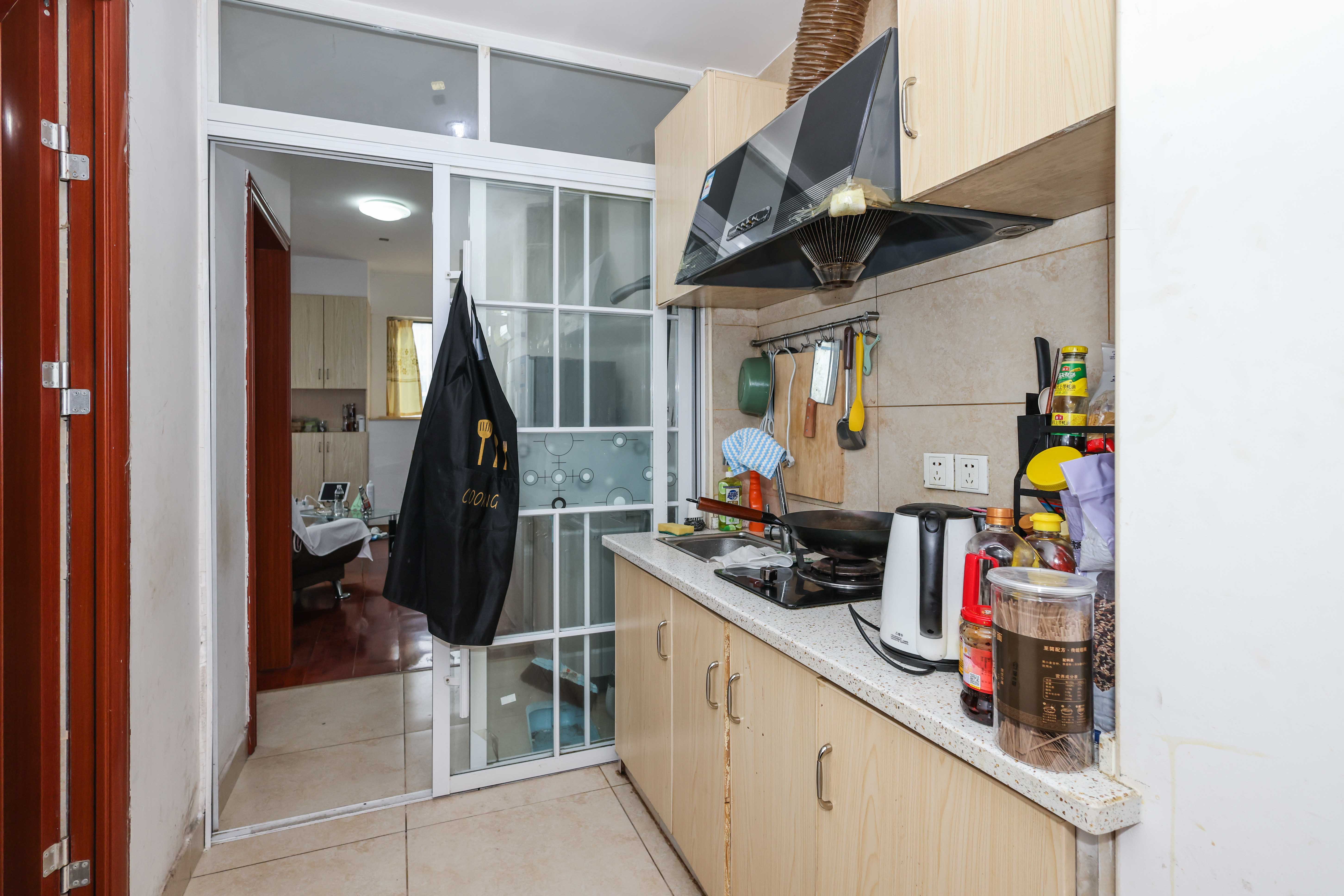 麓谷明珠 1室1厅1卫 40.0万 麓谷明珠 1室1厅1卫 40.0万厨房