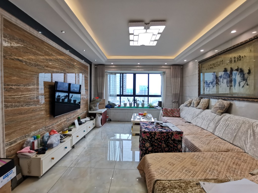 西郡佳园 3室2厅2卫 73.8万 西郡佳园 3室2厅2卫 73.8万客厅