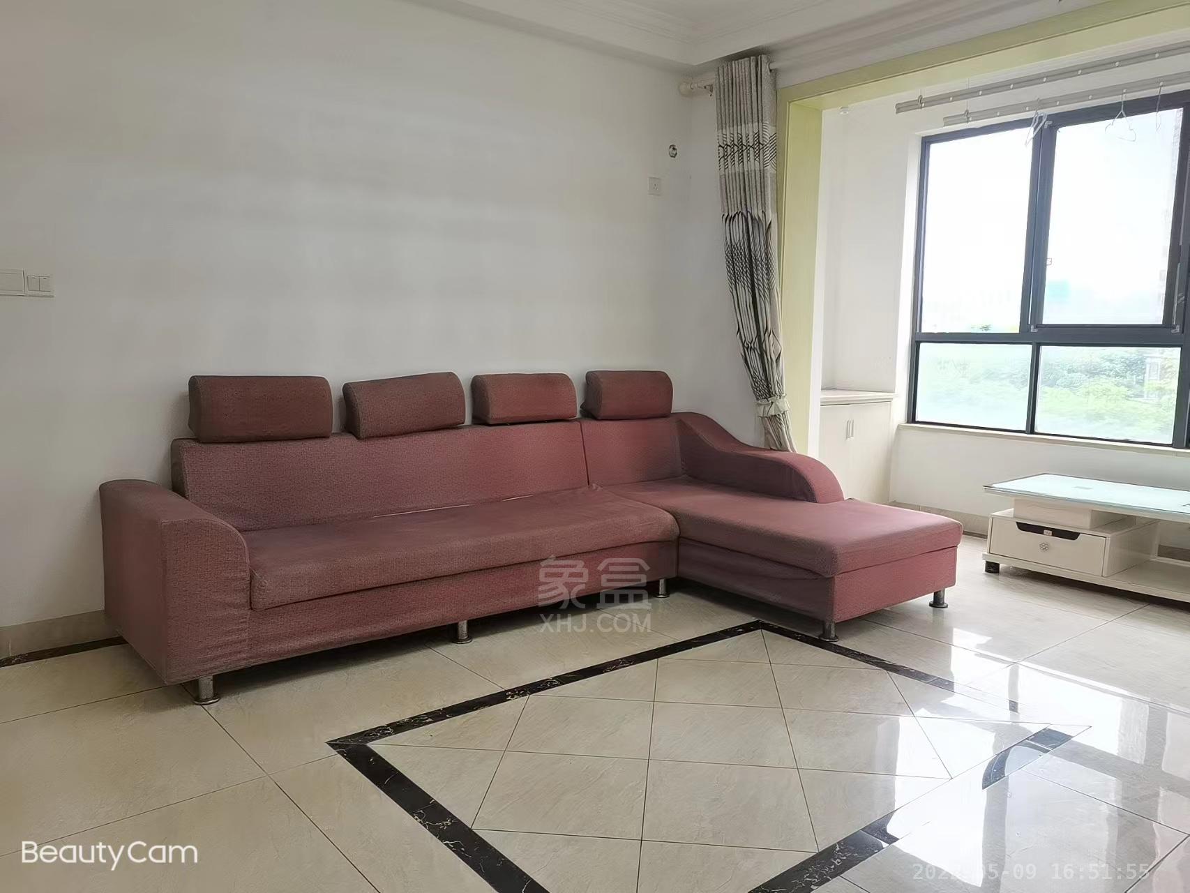 中建御山和苑 3室2厅2卫 92.0万 中建御山和苑 3室2厅2卫 92.0万客厅