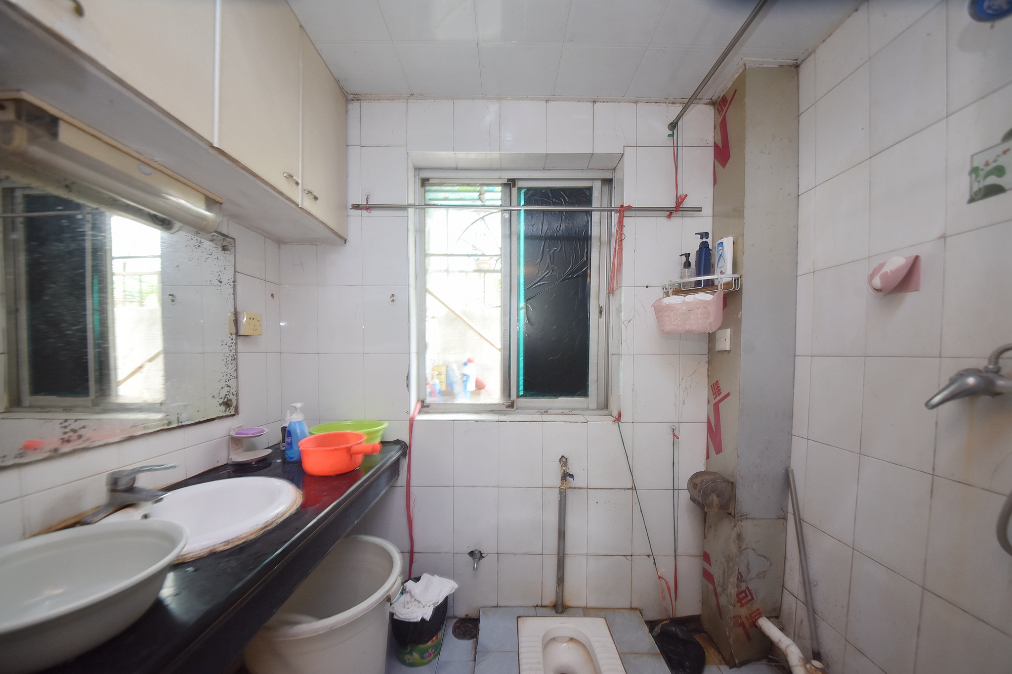 天韵家园  2室2厅1卫    62.8万卫生间