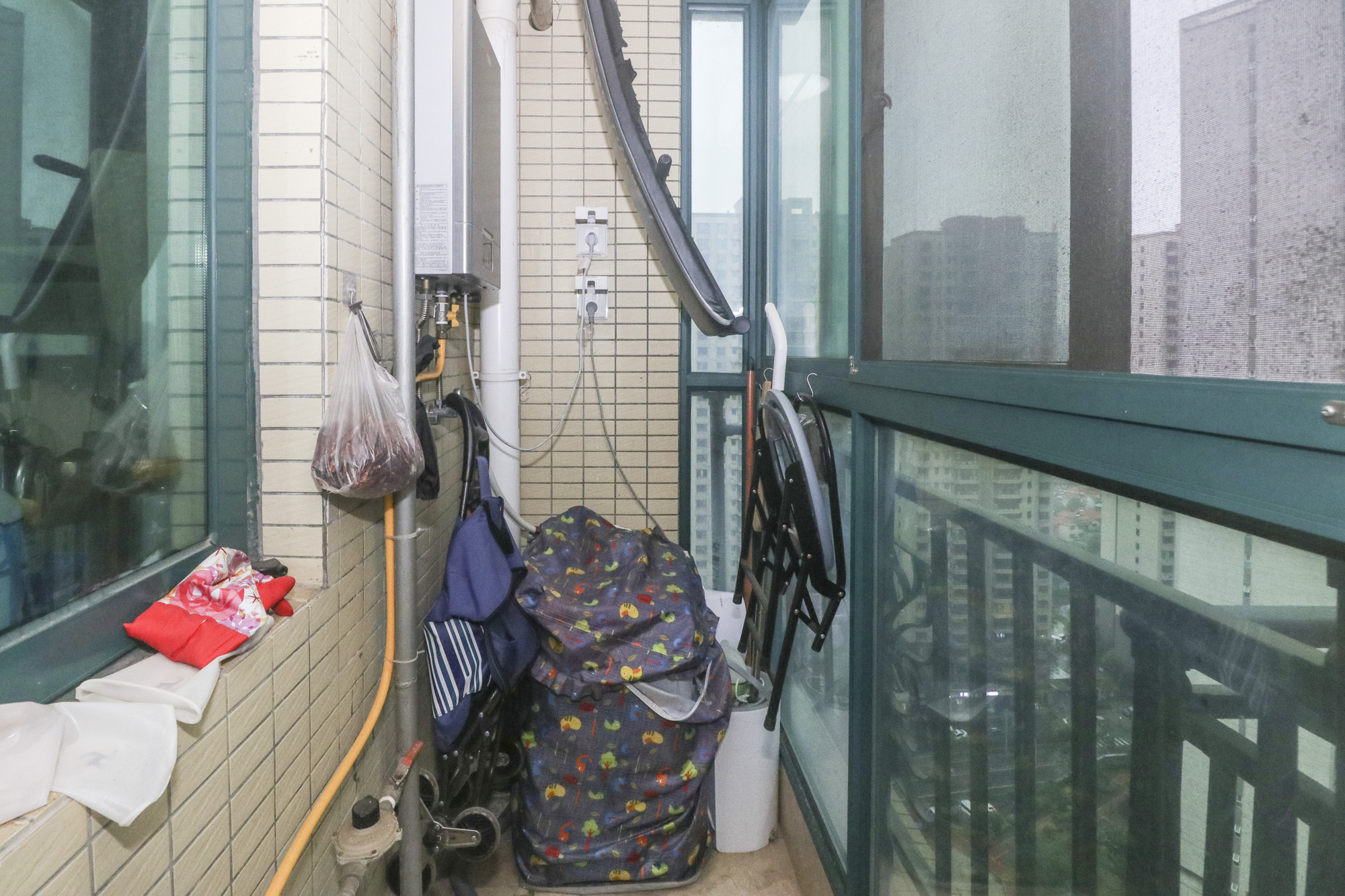 恒大御景湾  3室2厅2卫   175.00万阳台