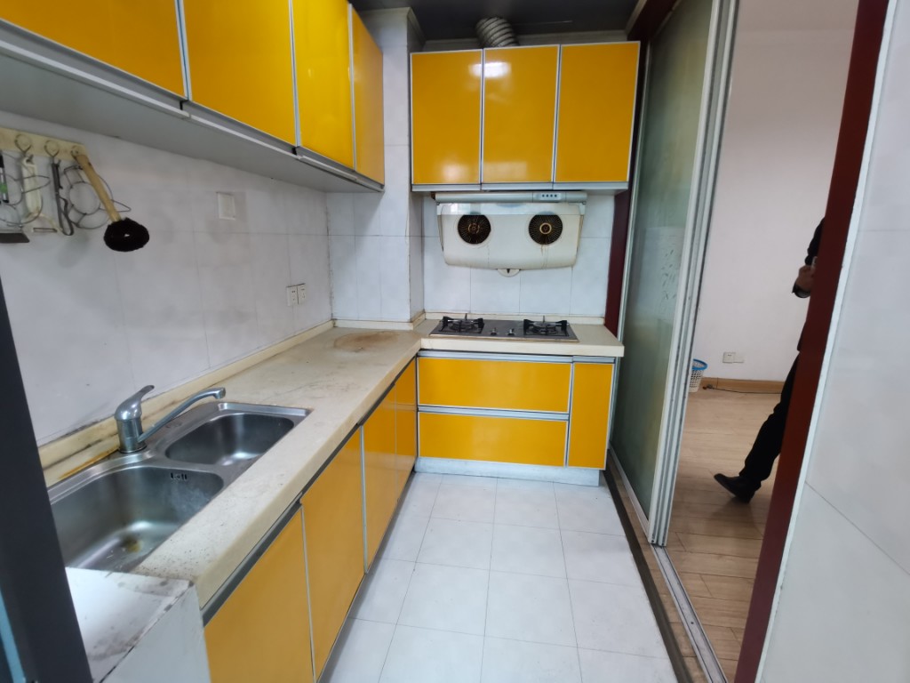 城市风景  2室2厅1卫    53.0万 城市风景  2室2厅1卫    53.0万客厅