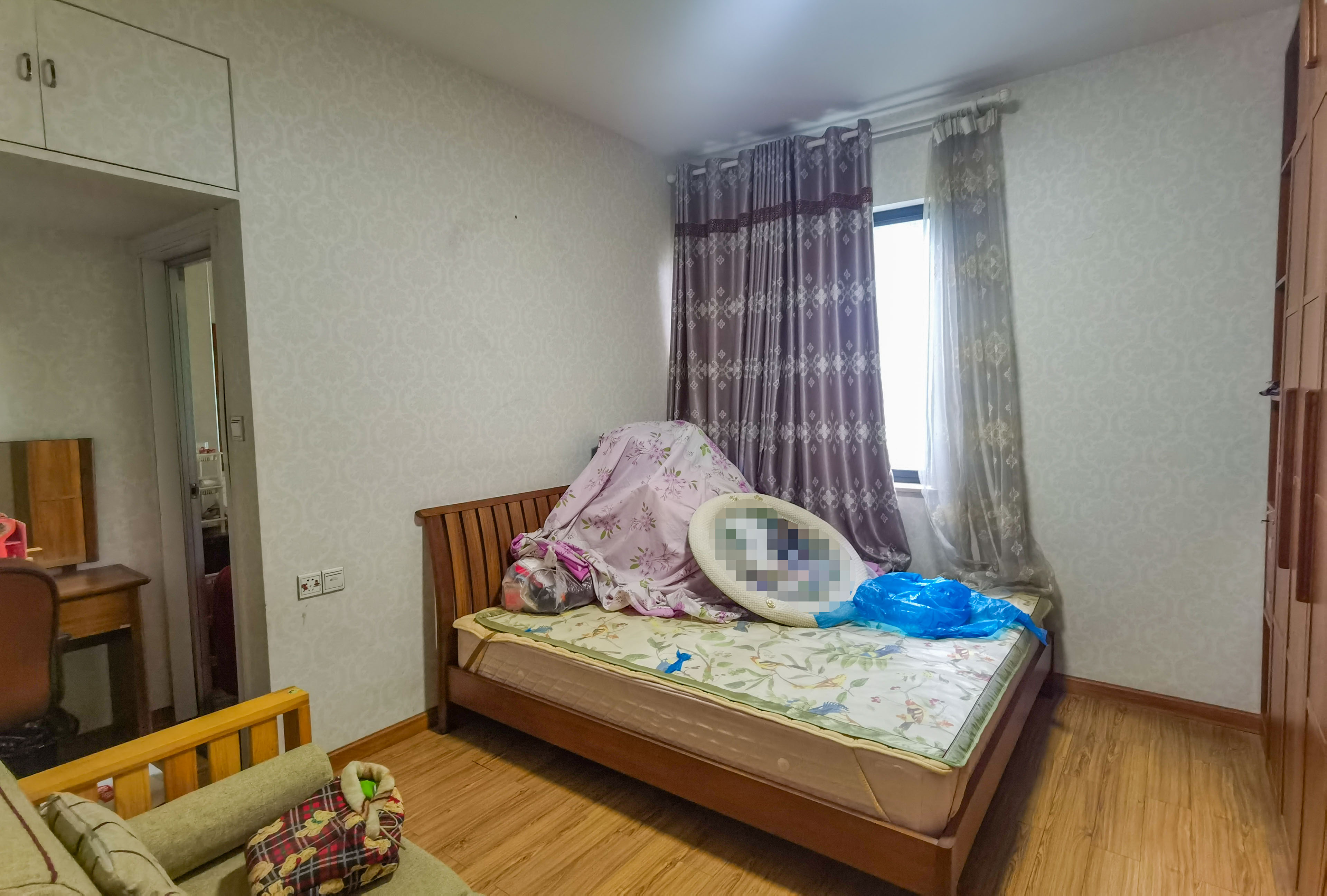 莱茵小镇 3室2厅2卫 56.80万 莱茵小镇 3室2厅2卫 56.80万客厅