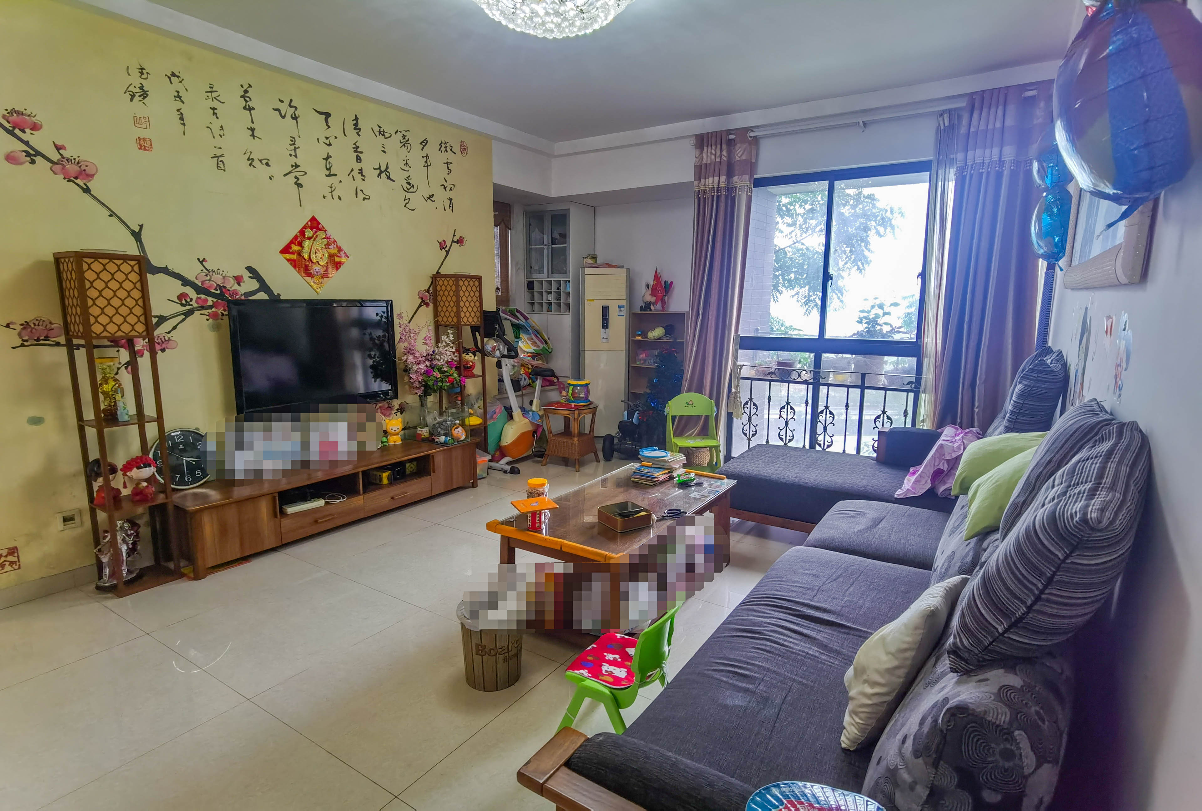 莱茵小镇 3室2厅2卫 56.80万 莱茵小镇 3室2厅2卫 56.80万客厅