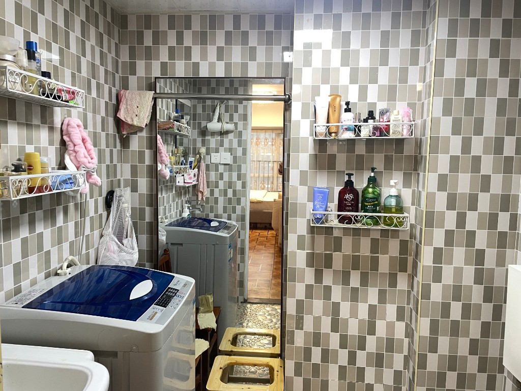 美的城三期 1室1厅1卫 30.8万 美的城三期 1室1厅1卫 30.8万客厅