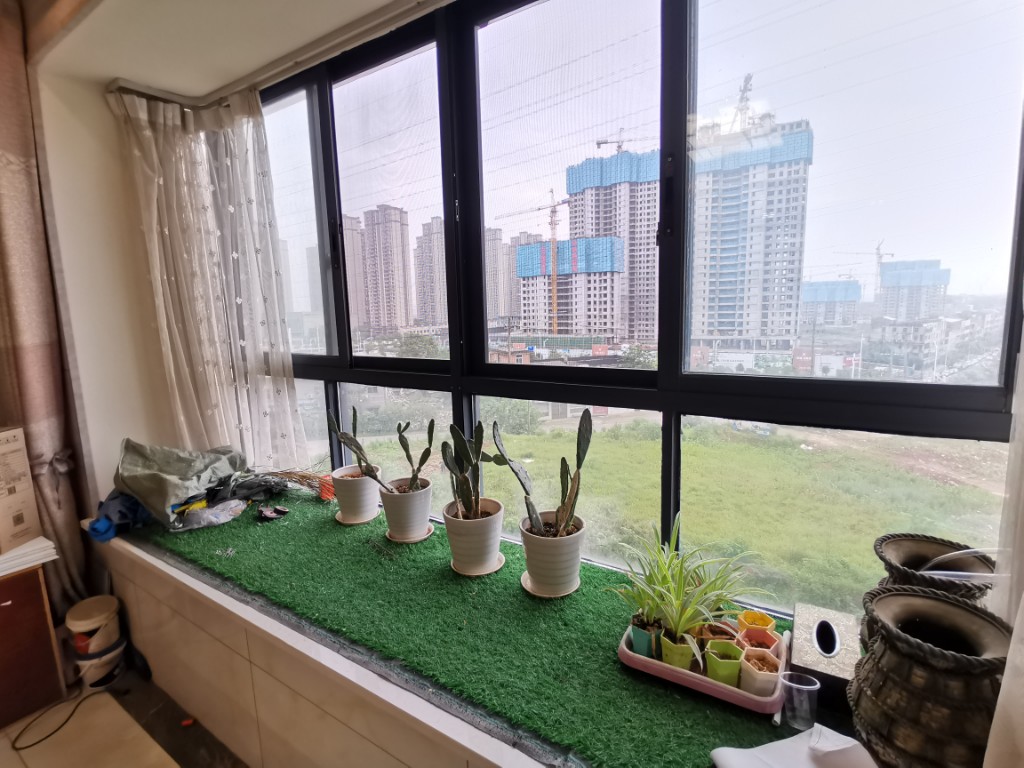 西郡佳园 3室2厅2卫 73.8万 西郡佳园 3室2厅2卫 73.8万客厅