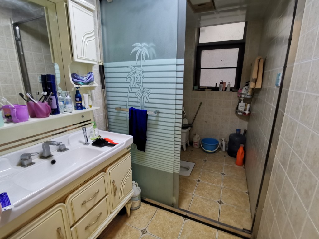 西郡佳园 3室2厅2卫 73.8万 西郡佳园 3室2厅2卫 73.8万客厅