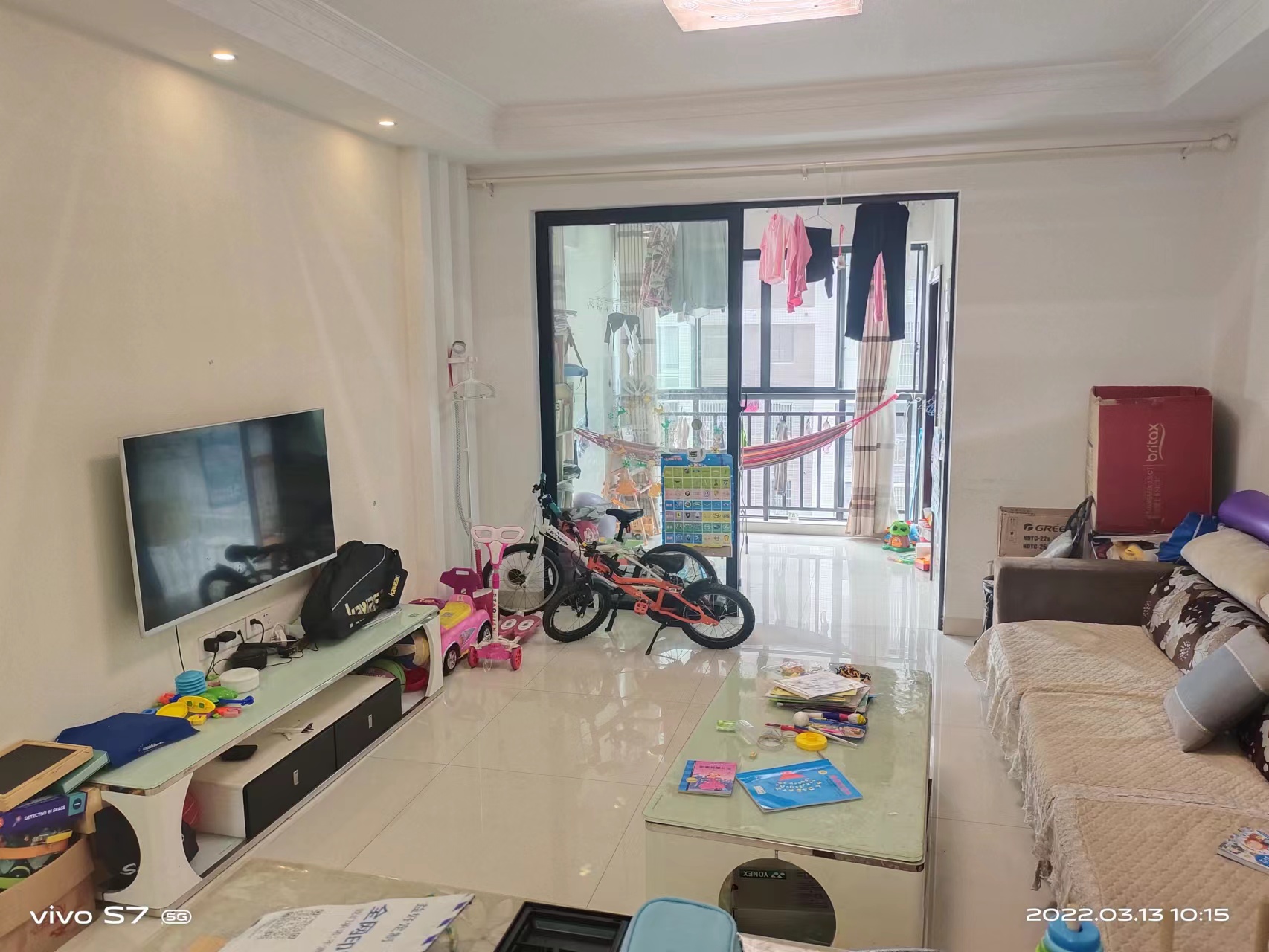 莱茵小镇 3室2厅2卫 75.8万 莱茵小镇 3室2厅2卫 75.8万客厅