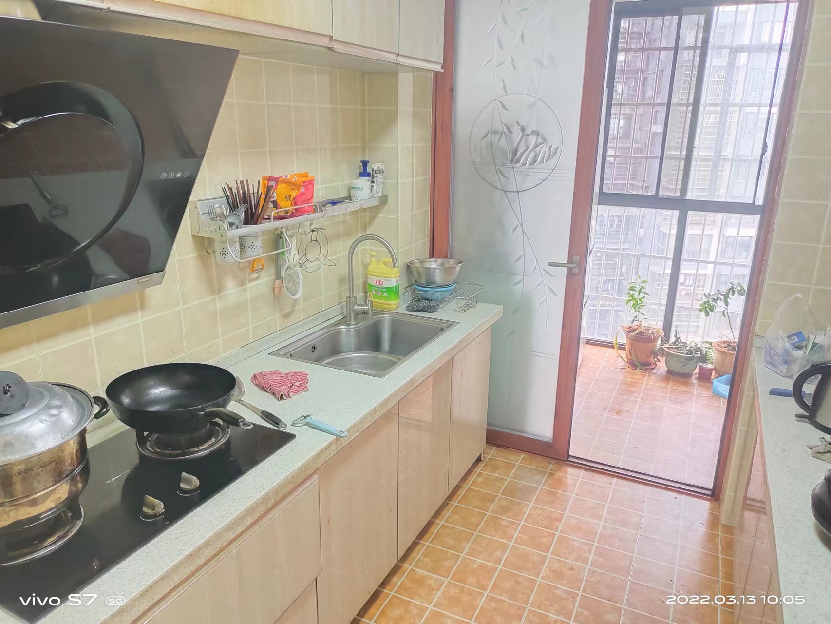 莱茵小镇 3室2厅2卫 75.8万 莱茵小镇 3室2厅2卫 75.8万客厅