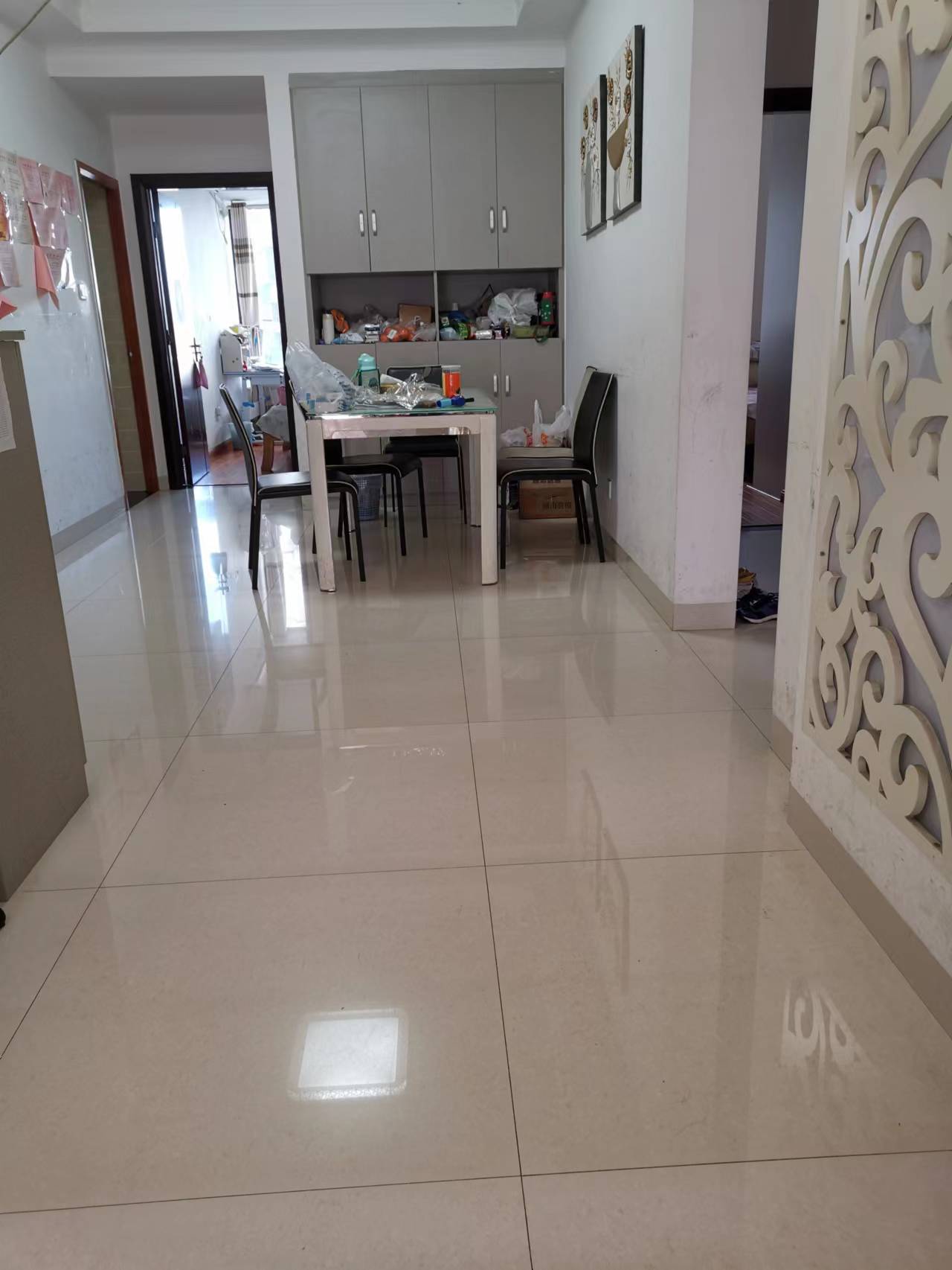 莱茵小镇 3室2厅2卫 75.8万 莱茵小镇 3室2厅2卫 75.8万客厅