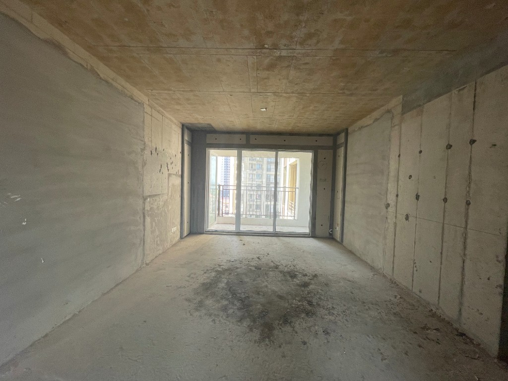 当代尚品苑 4室2厅2卫 66.0万 当代尚品苑 4室2厅2卫 66.0万客厅