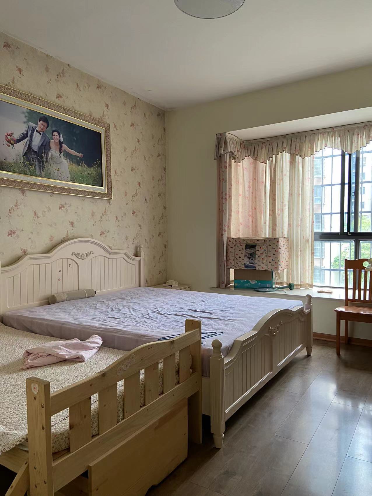 云山诗意 4室2厅2卫 77.0万 云山诗意 4室2厅2卫 77.0万客厅