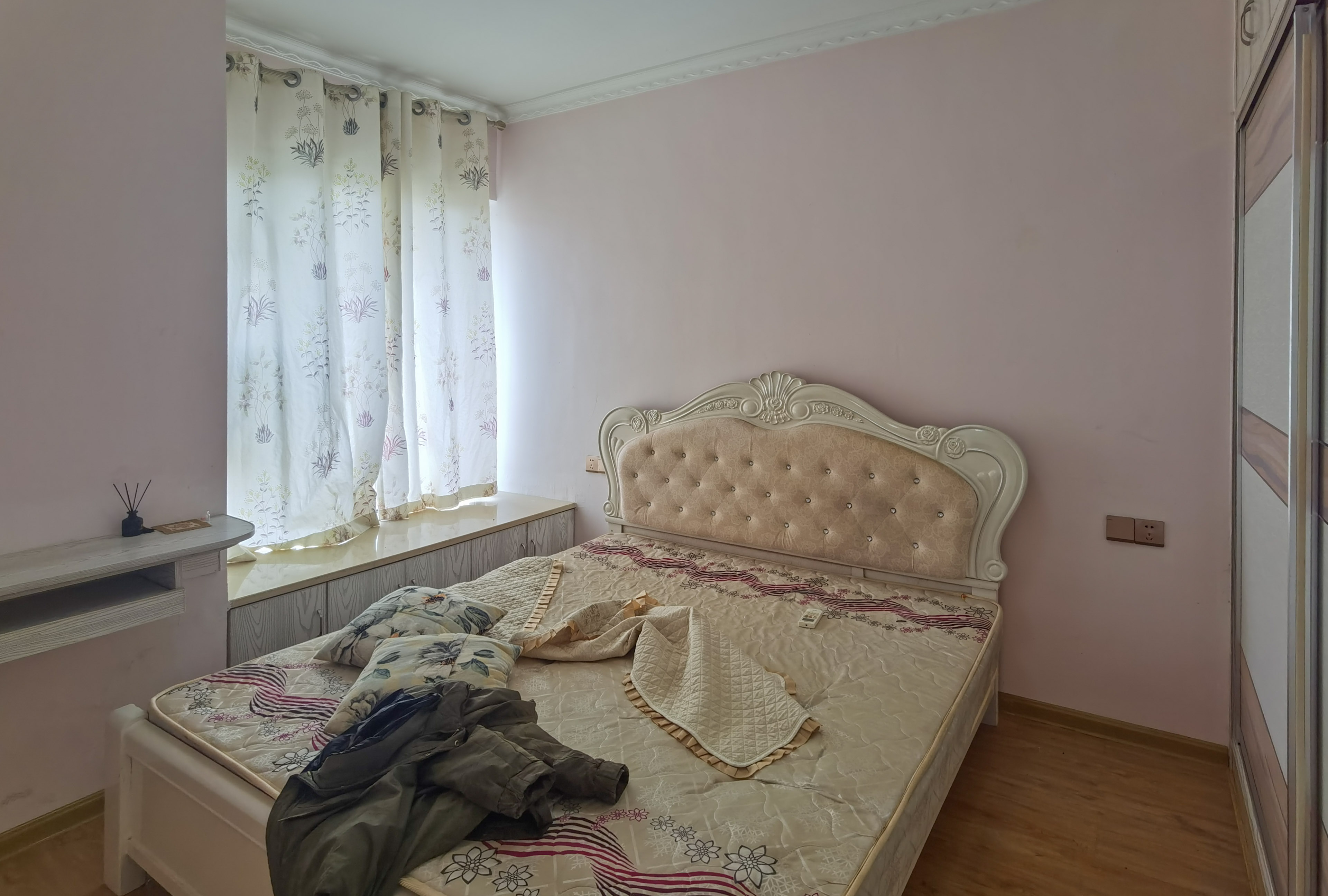 蓝溪谷 3室2厅1卫 66.8万 蓝溪谷 3室2厅1卫 66.8万客厅