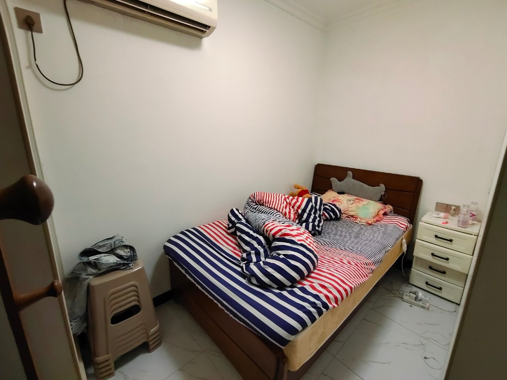 黄家塘社区 2室1厅1卫 21.8万 黄家塘社区 2室1厅1卫 21.8万客厅