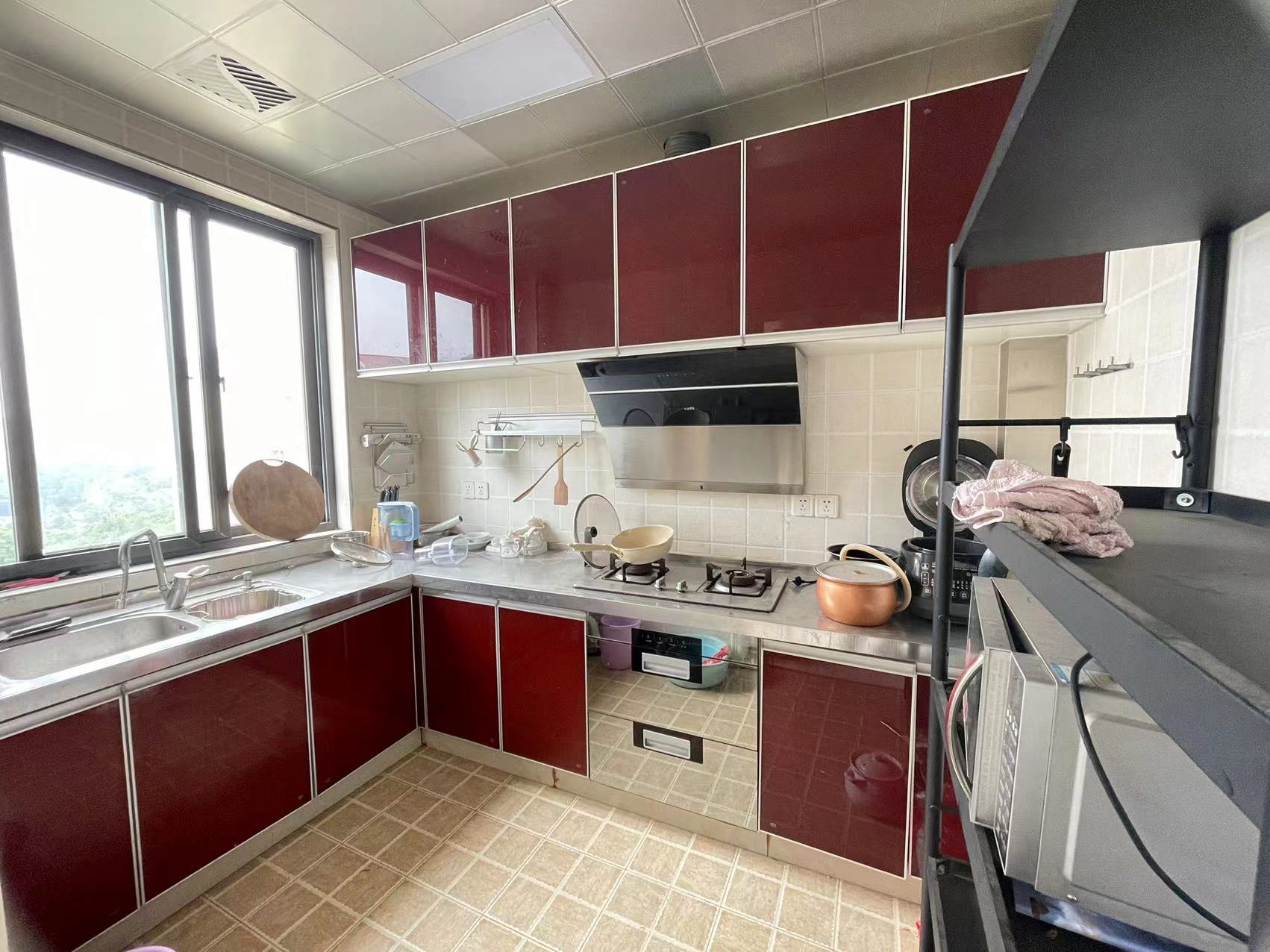 331南方印象 3室2厅2卫 72.8万 331南方印象 3室2厅2卫 72.8万客厅