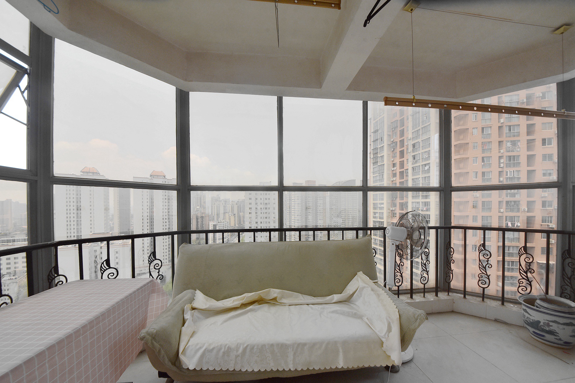 興威新嘉園  3室2廳1衛(wèi)    238.0萬(wàn)陽(yáng)臺(tái)