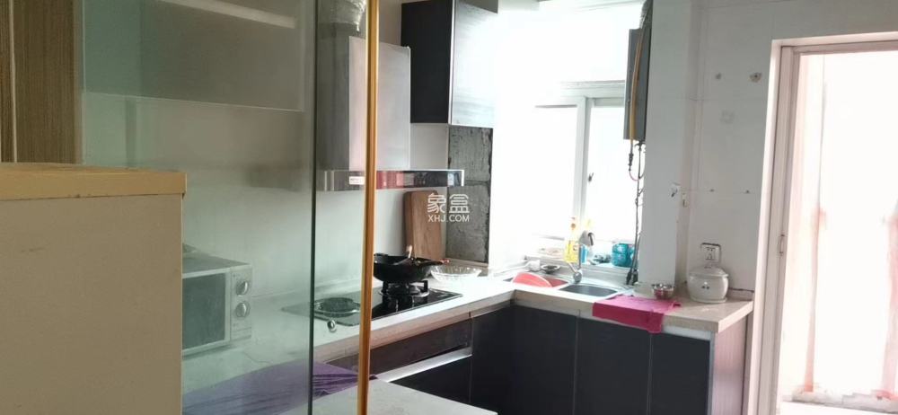 学林雅苑 4室2厅1卫 72.8万 学林雅苑 4室2厅1卫 72.8万客厅