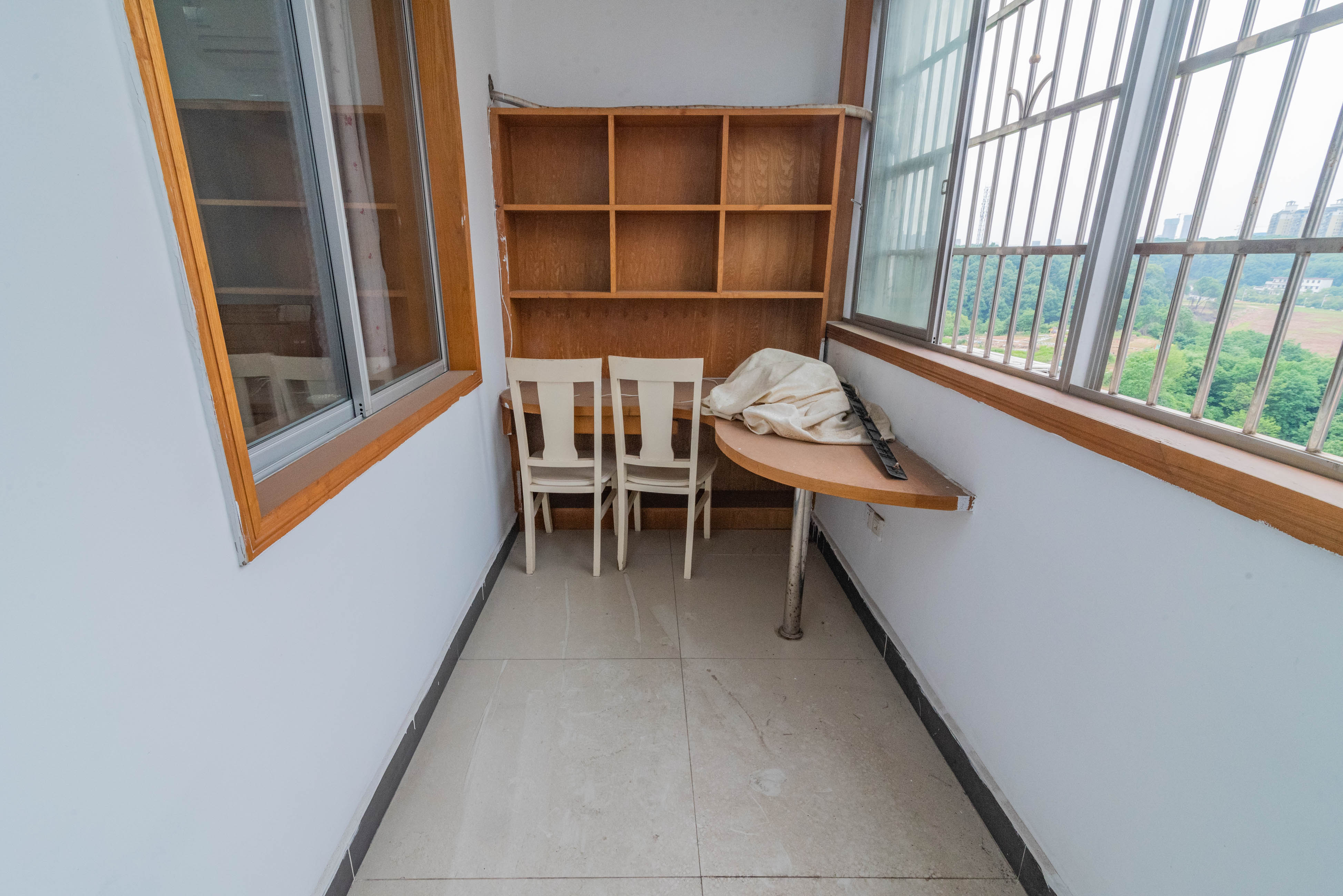 湘楚家园 2室2厅1卫 55.8万 湘楚家园 2室2厅1卫 55.8万阳台