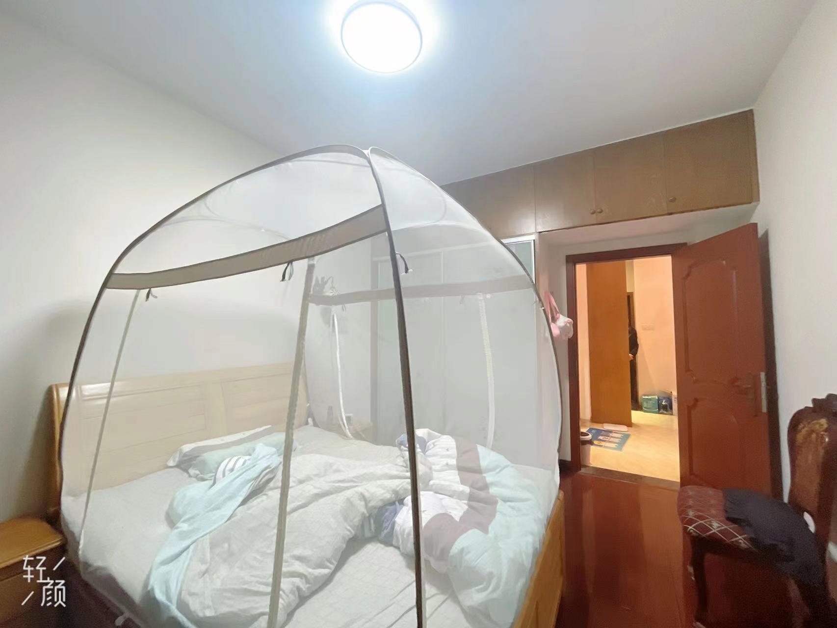 泰山公馆 2室2厅1卫 53.8万 泰山公馆 2室2厅1卫 53.8万客厅