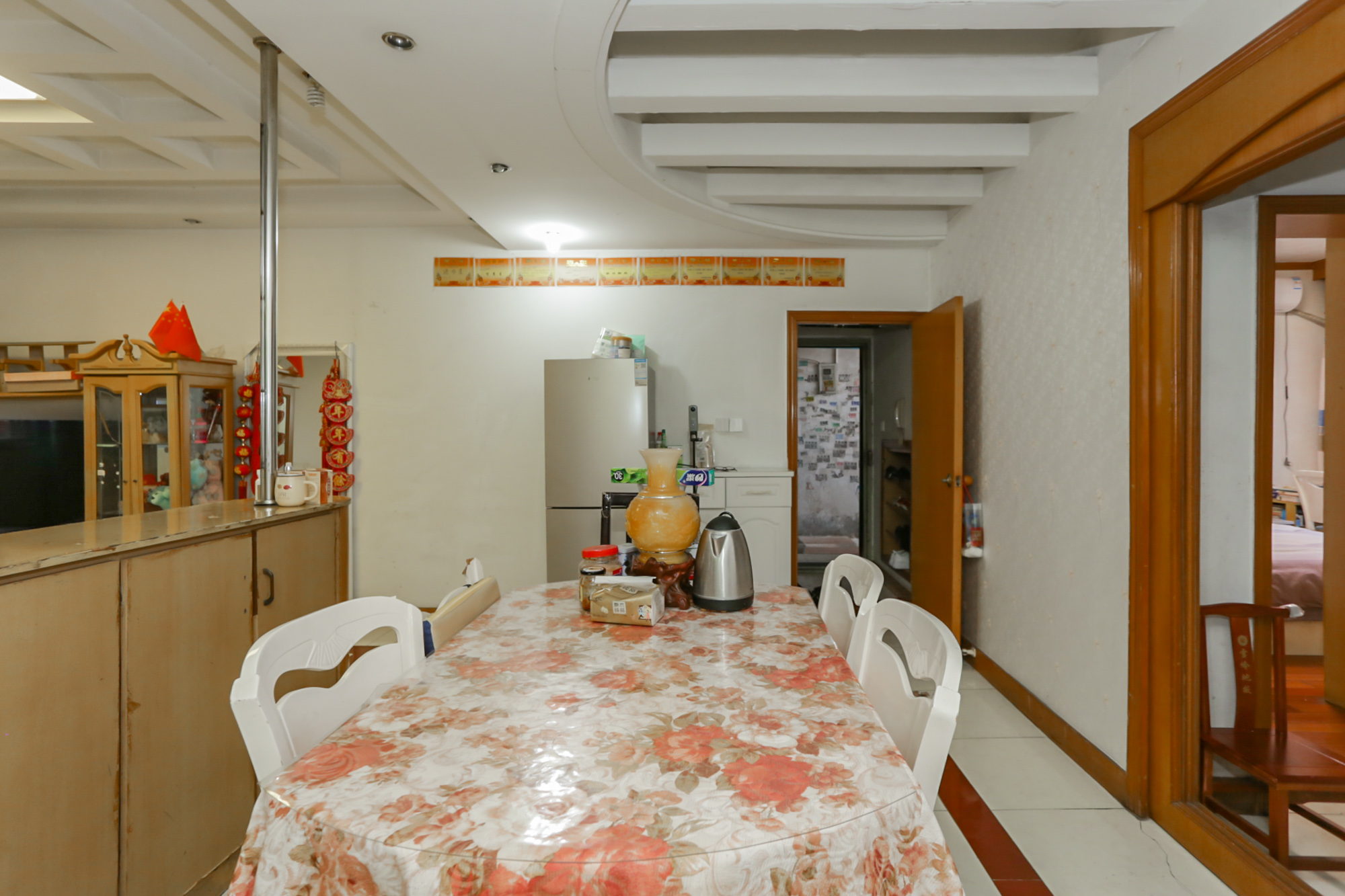 郁金香小区  3室2厅2卫   60.00万客厅