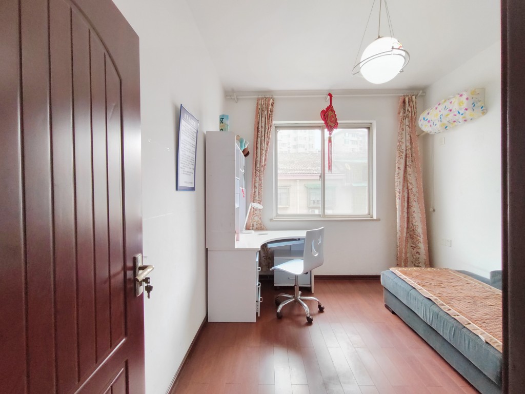 株洲富景园 5室2厅2卫 63.8万 株洲富景园 5室2厅2卫 63.8万客厅