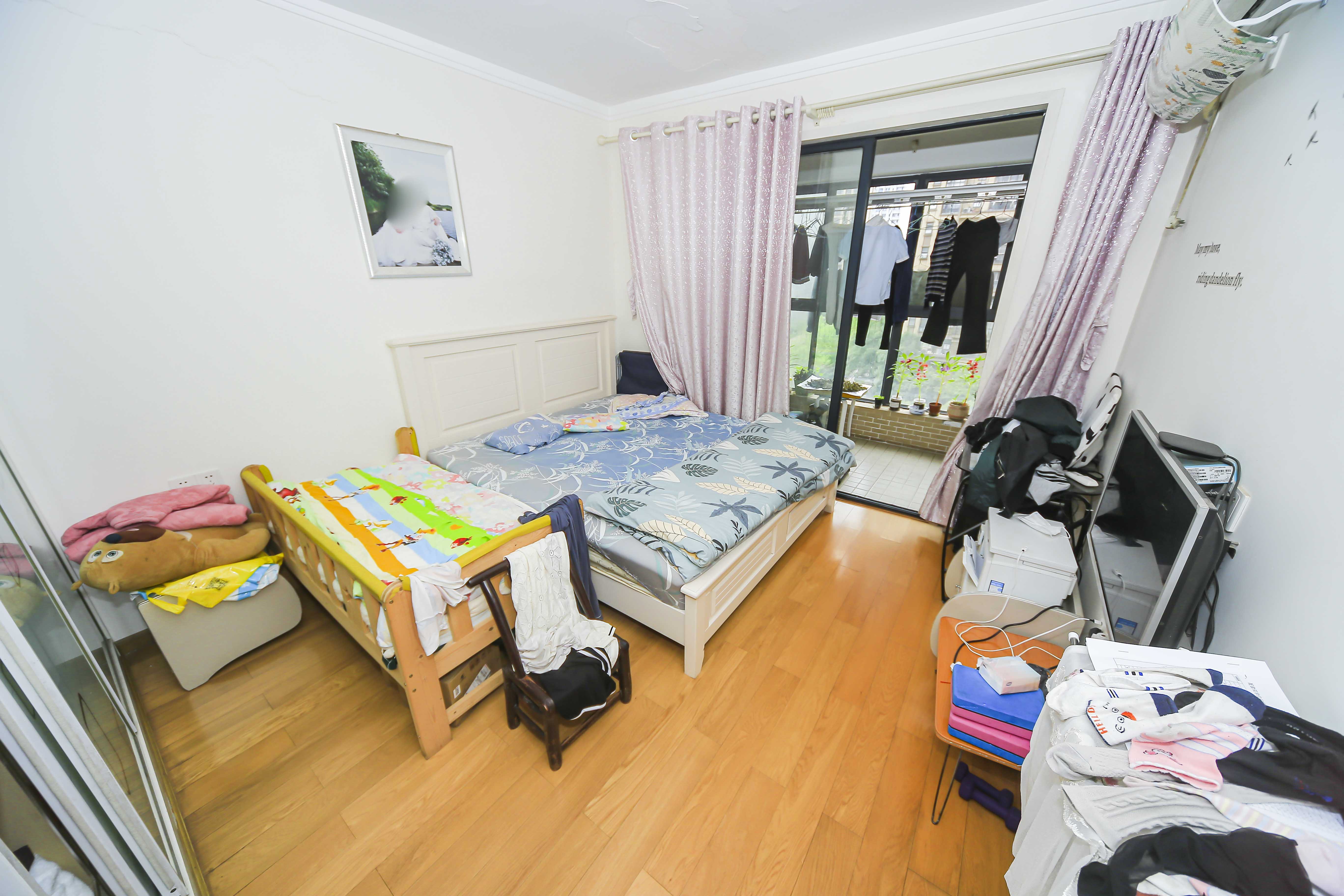 中建麓山和苑  3室2厅1卫   85.00万卧室