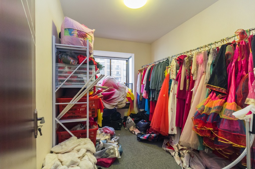 和泉嘉园 4室2厅2卫 99.0万 和泉嘉园 4室2厅2卫 99.0万卧室