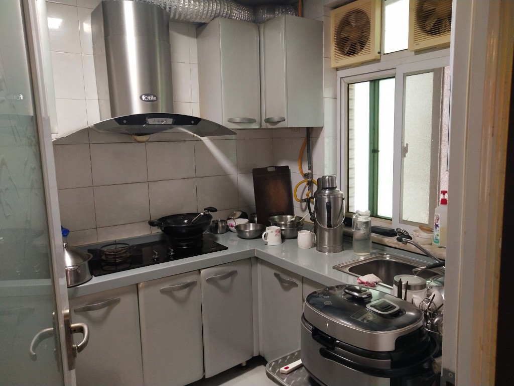 湘银小区  2室2厅1卫    45.0万 湘银小区  2室2厅1卫    45.0万客厅